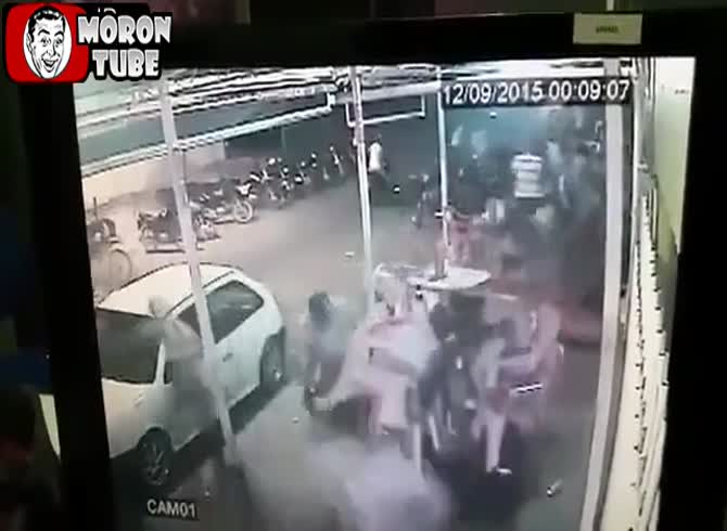 Video :A motorcyclist gets shot after missing his shot